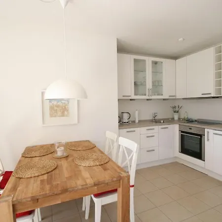 Gesine App 01 - Strandkorb ניינהאגן